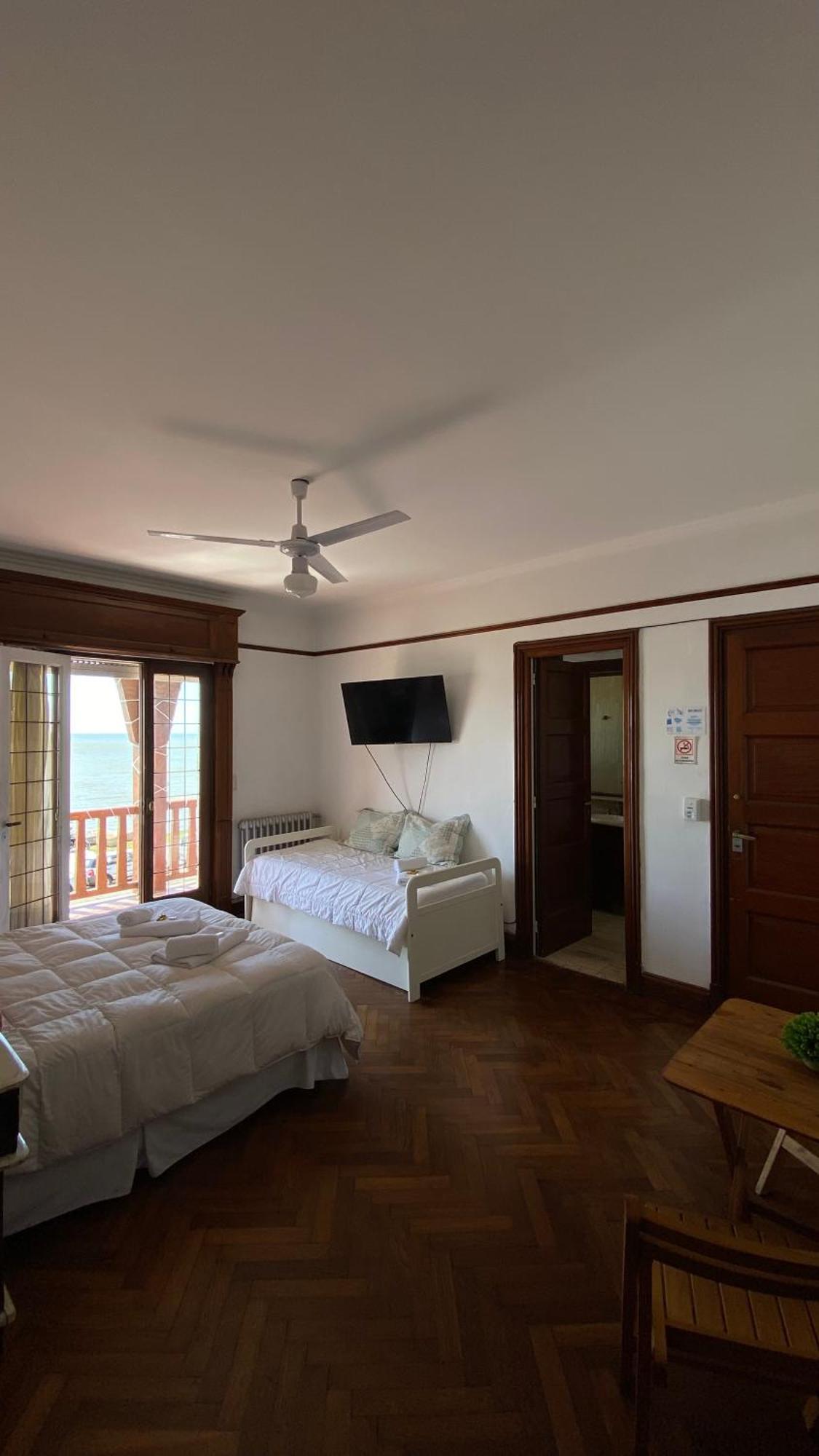 Costa Esperanza Mdq Bed & Breakfast มาร์เดลปลาตา ภายนอก รูปภาพ